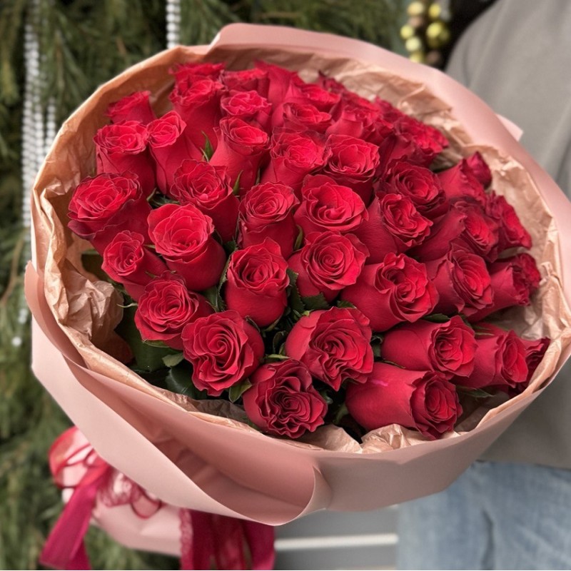 Букет из красных роз "Люблю сильнее с каждым днем"